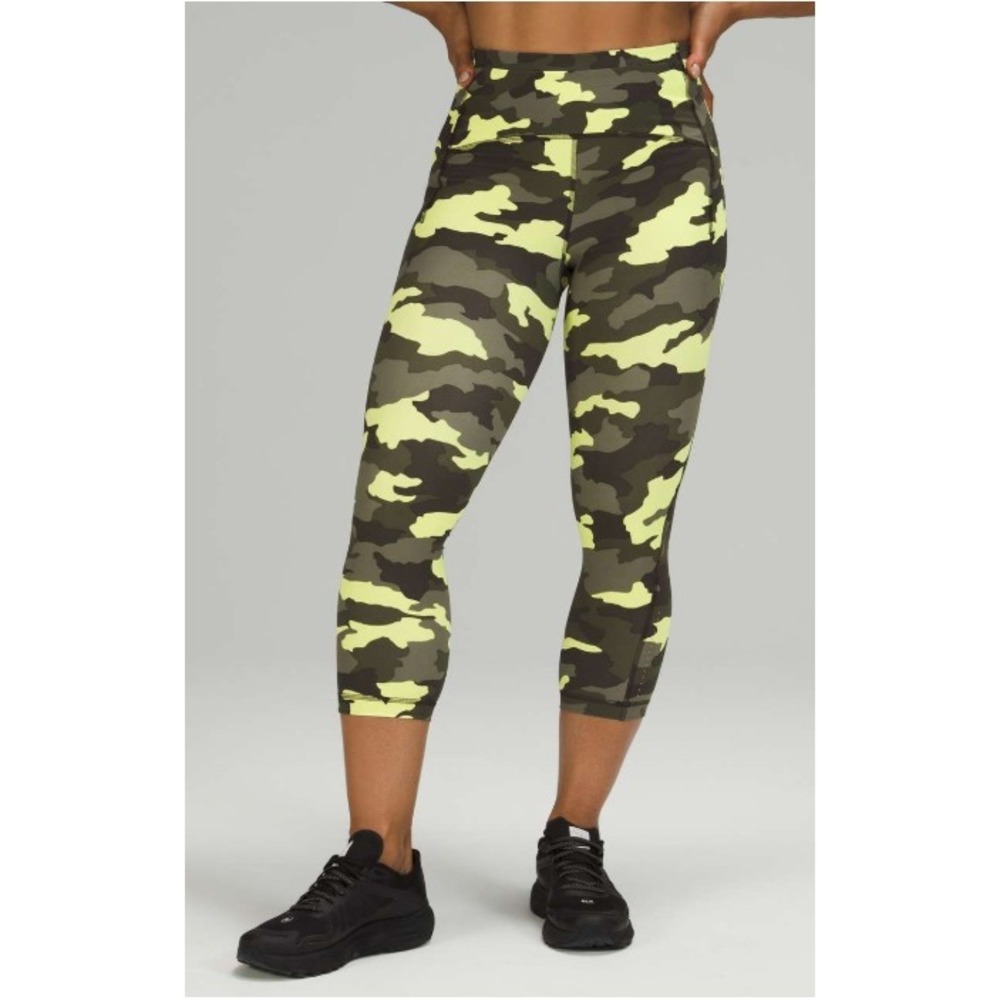 Lululemon Swift Speed High Rise Crop 21" Camo‎ Yoga Pants Size 0 Leggings